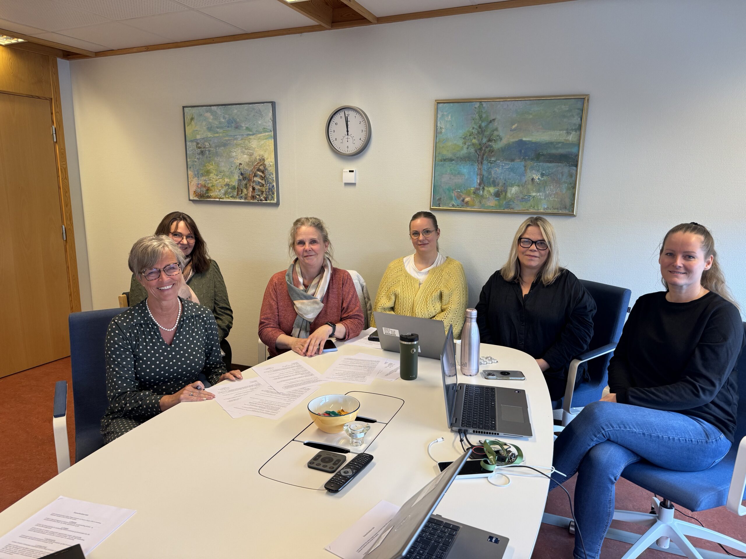 Besøk hos Stange kommune. Fra venstre: Tove N. Selnes, Hege Lindquister, Bente Sydtangen, Line Kristin Breidal, Hanne Hollekim og Liv Elin Kvarstein