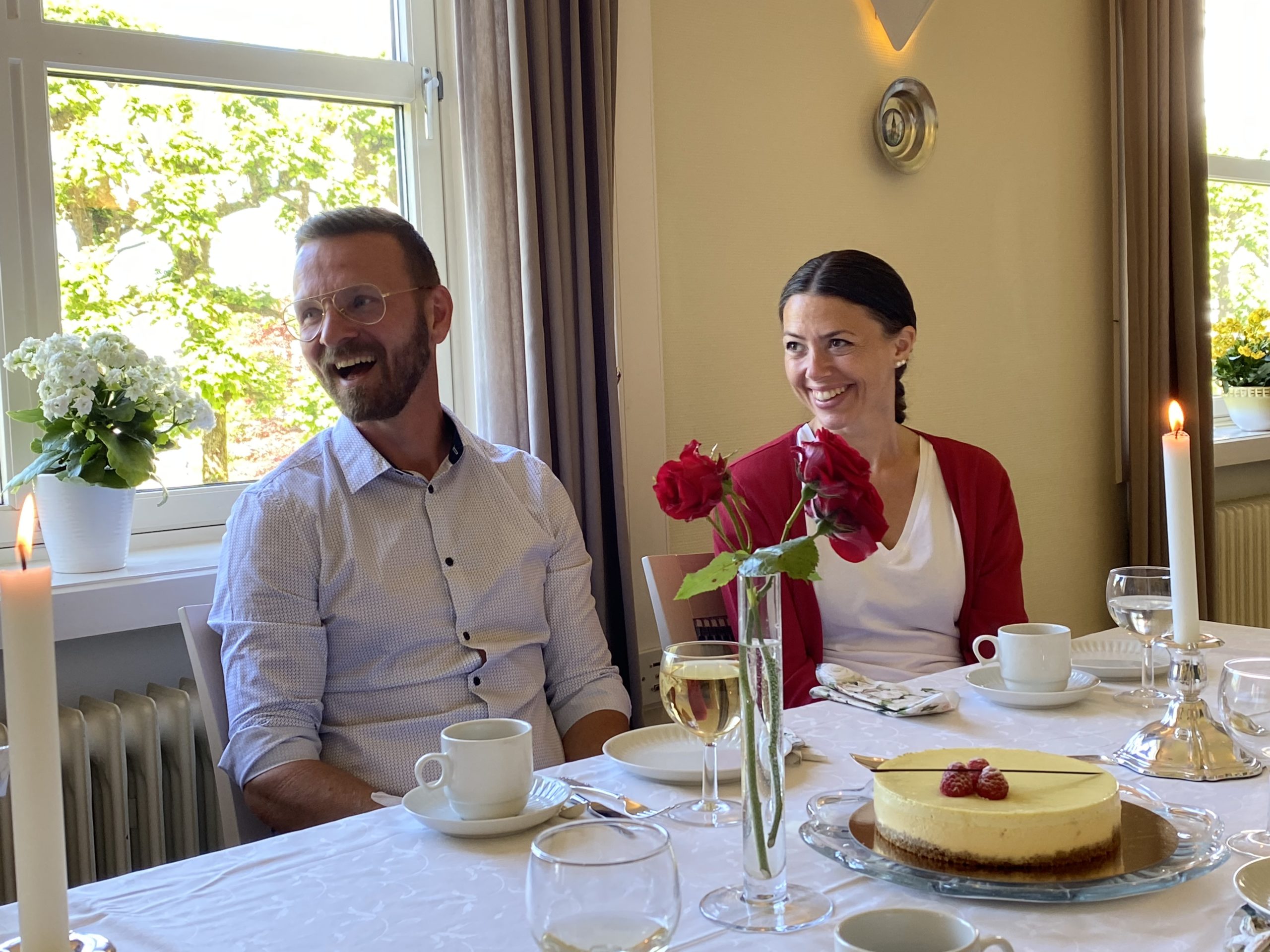 Kjell Martin Myhr og Linn Myhr under avslutningslunsjen i Søsterhjemmet på Haraldsplass 29.6.22