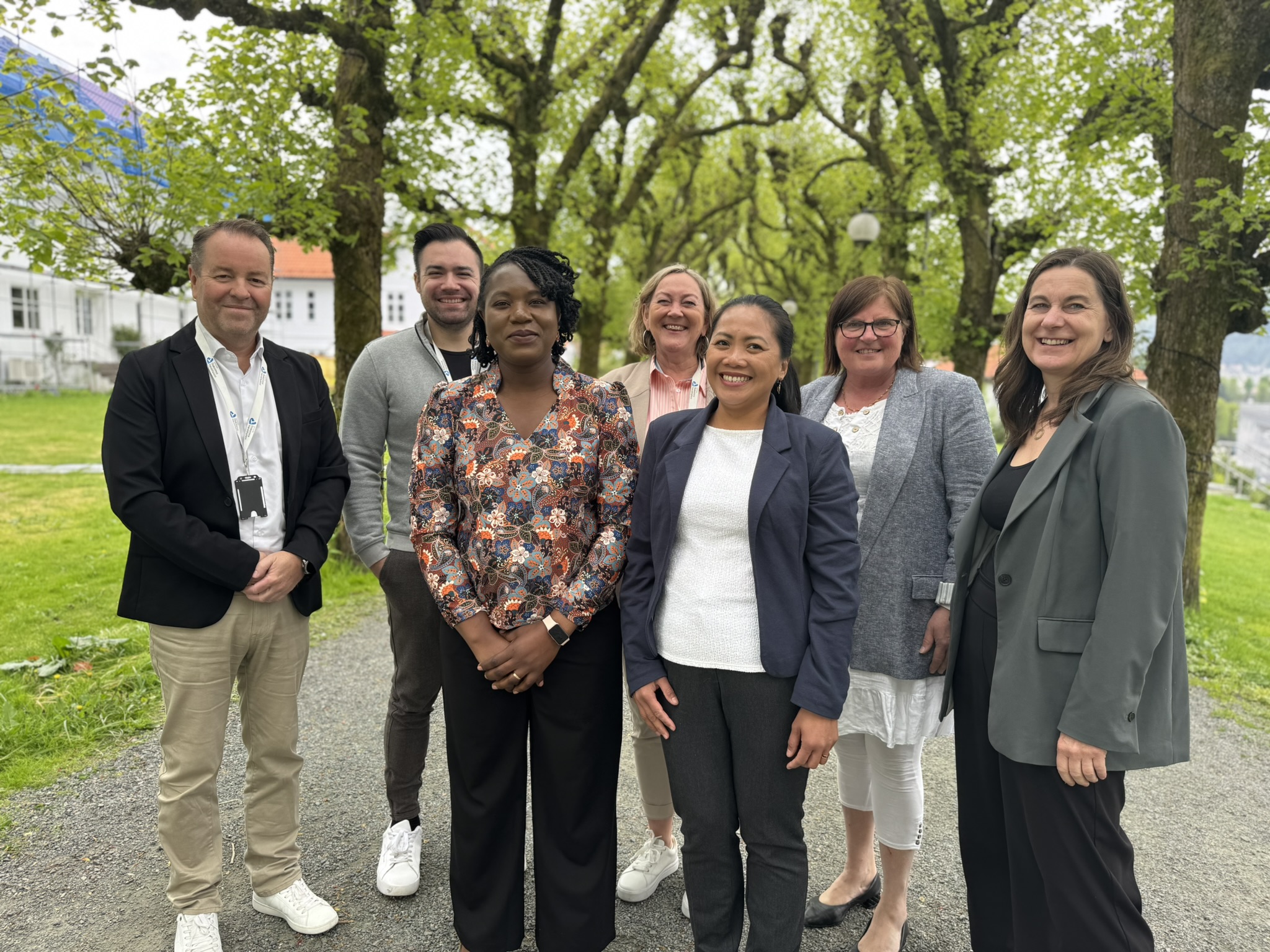 De besøkende fra Brussel møtte ledelsen i stiftelsen. Fra venstre: Jørn-Henning Theis, Luis Brunet, Glenis Balangue-Dalkiran, Astrid Aarhus Byrknes, Kewan Mildren, Rollaug Waaler og Vigdis Anita Gåskjenn.